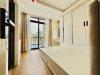 uou-487462B0-m4clwu6a_12_3.jpg
